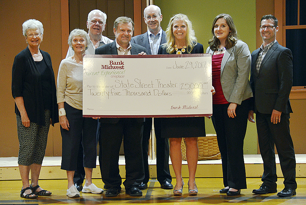 State Street Theater gets big grant from Bank Midwest News, Sports